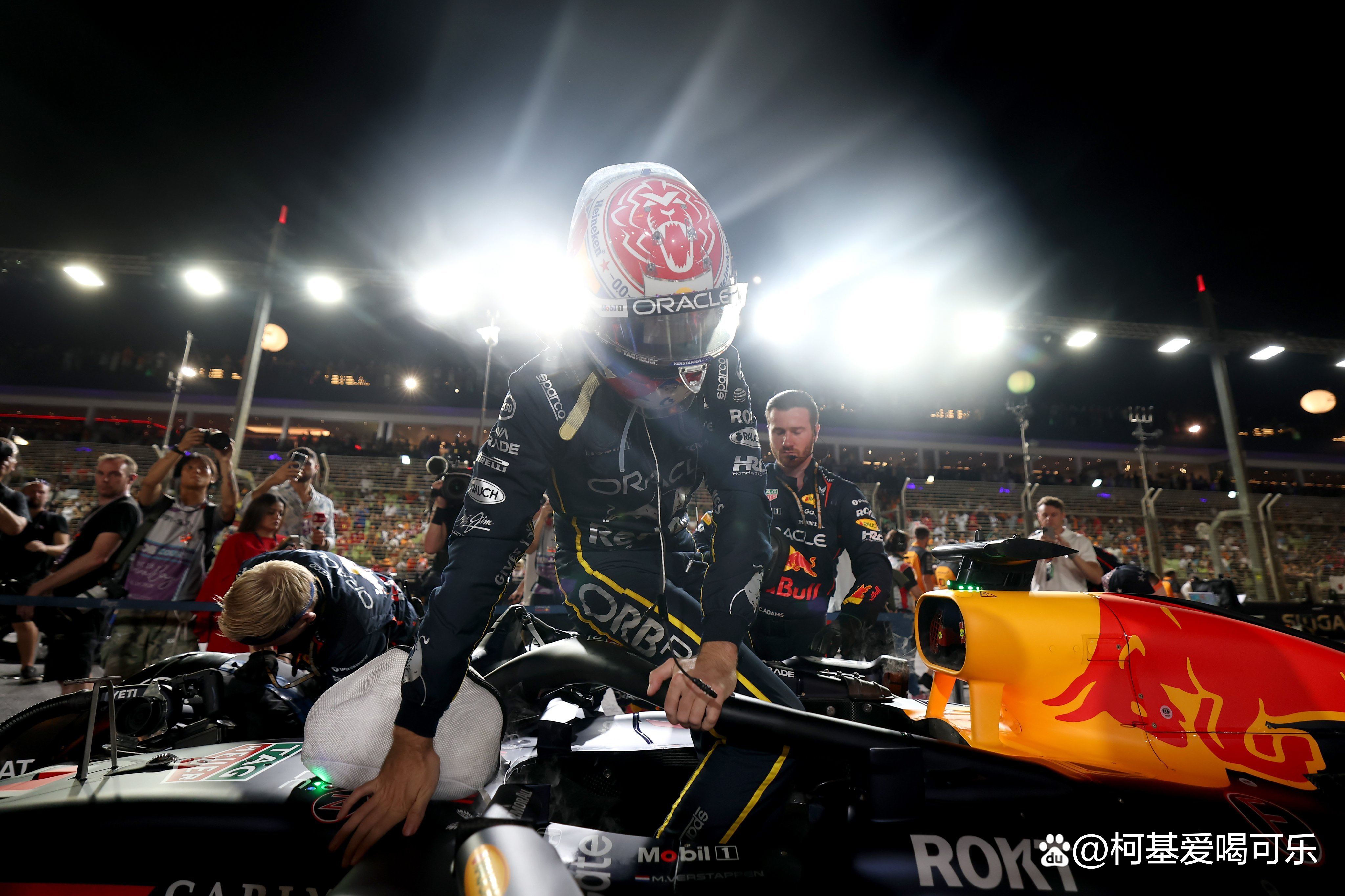 包含法拉利翻盘迈凯伦，维斯塔潘惊艳四座的词条