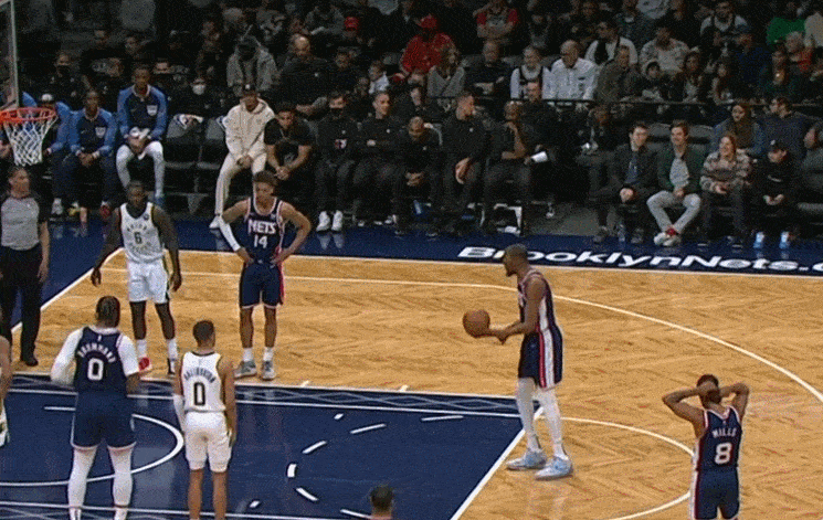 篮网碾压步行者，欧文点燃赛场的简单介绍