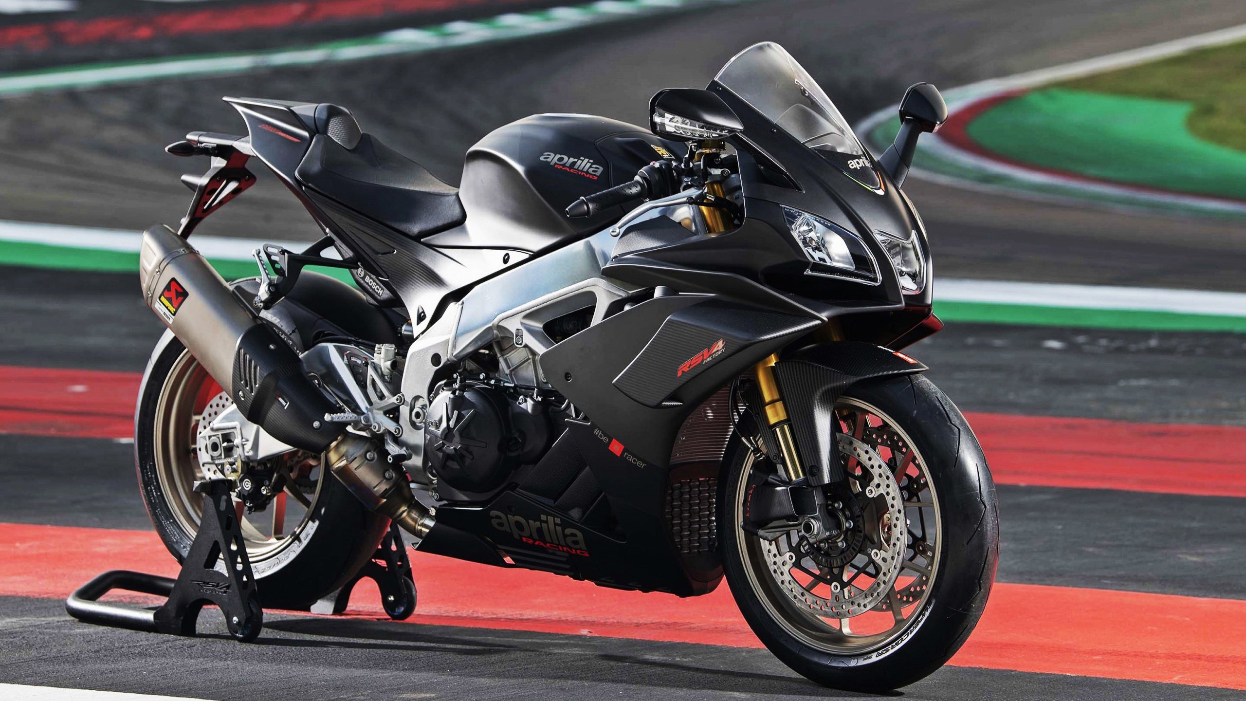 传奇不落幕，马龙一板定江山，中国队长夜横扫东瀛