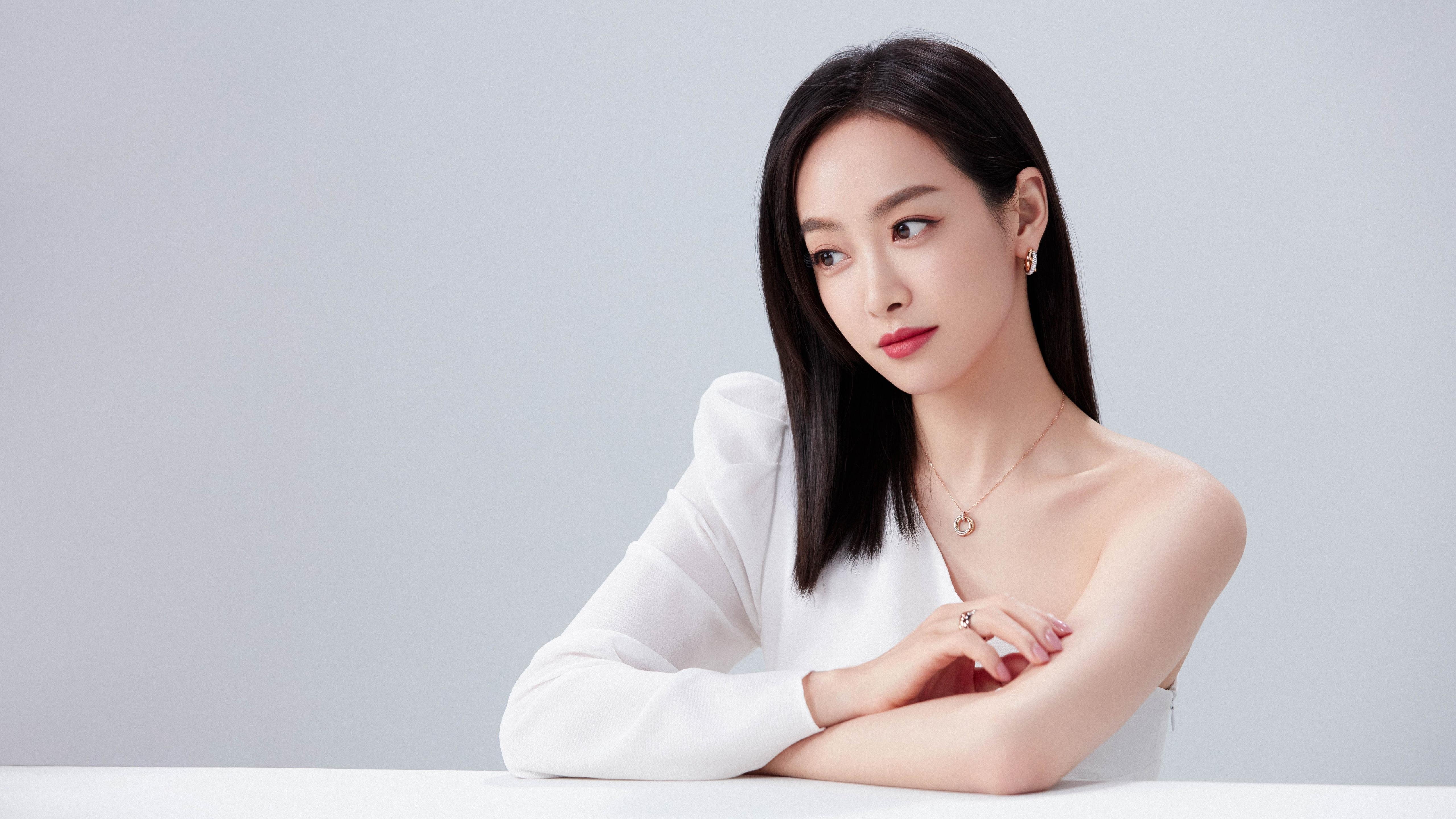 独家解读，佩雷兹人车合一状态引爆赛道，阿斯顿马丁何以轻取索伯？