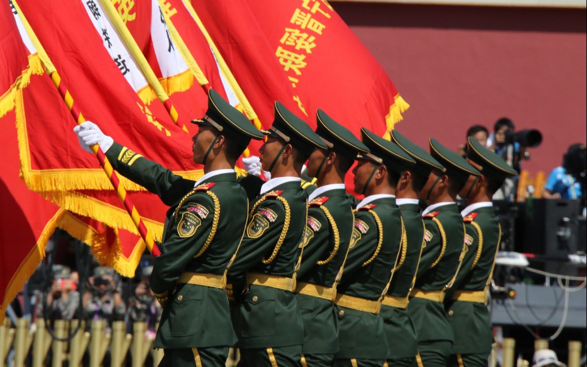 爱游戏体育-北欧寒锋撕碎桑巴舞,2026,一场关于复仇、铁壁与闪电的足球寓言